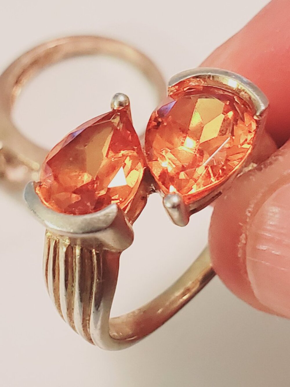 8 Rings, items # A- 2483-2490,. wt. 33 grams. - Picture 12 of 16